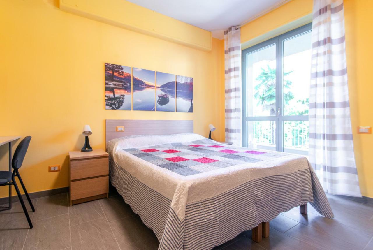 Casa Livio - Rooms And Studios Como Exterior foto