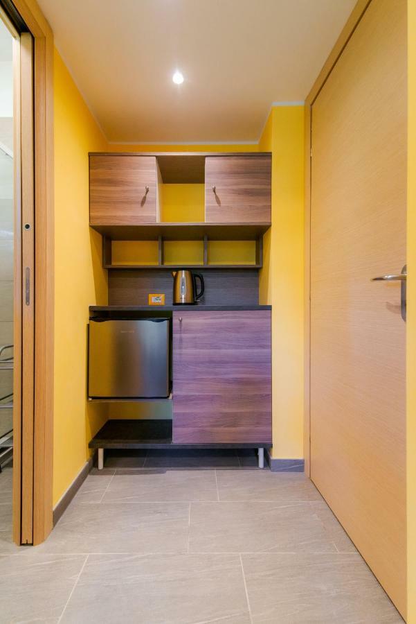 Casa Livio - Rooms And Studios Como Exterior foto